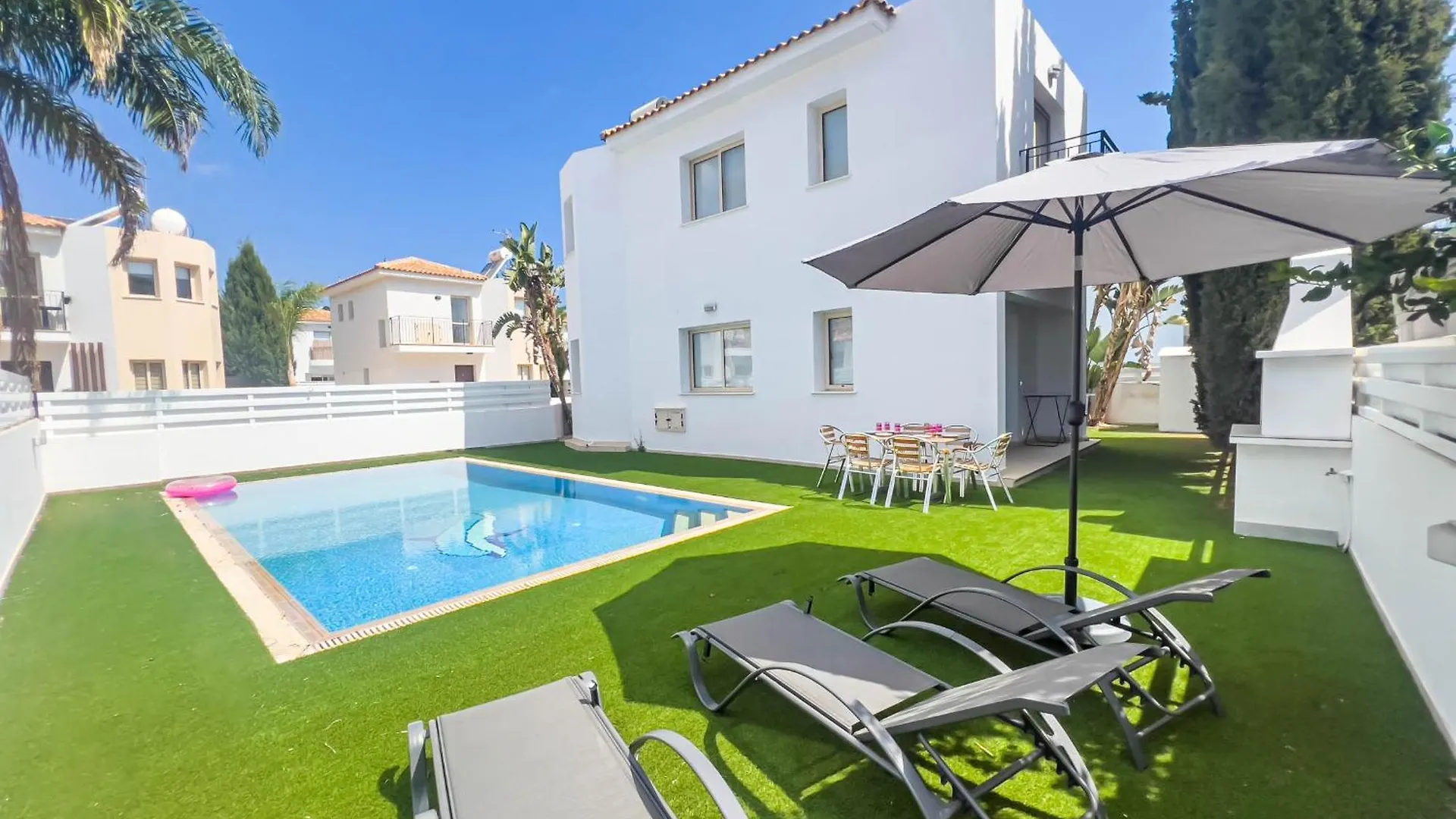 Villa Dolce Vita Protaras